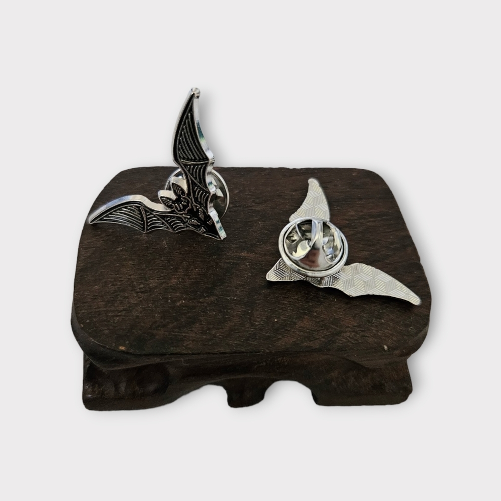 Bat pins - Picture 2 of 2